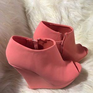 Platform peach heels - Size 7 1/2